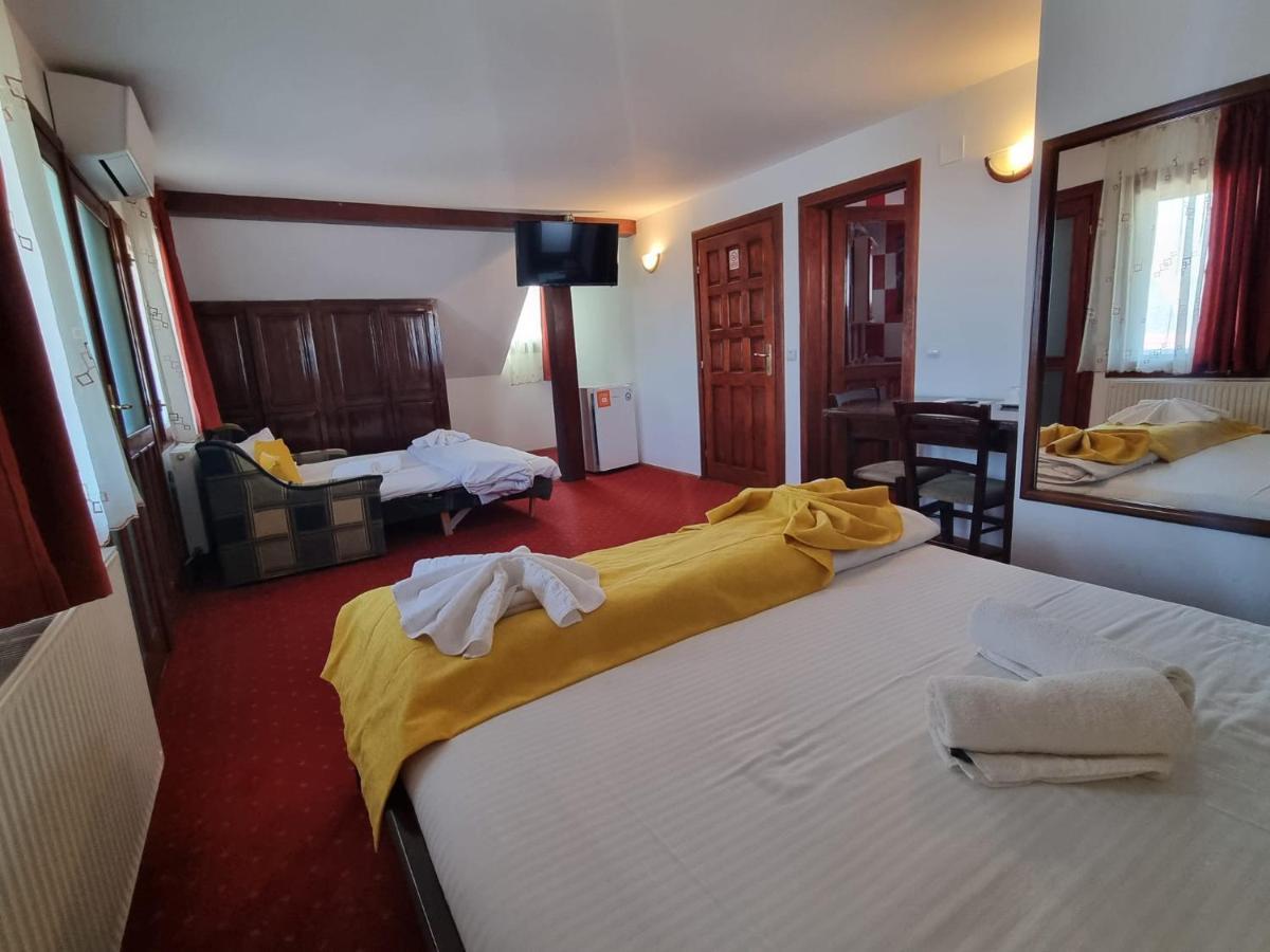 Hotel Casa Luca Vama Veche