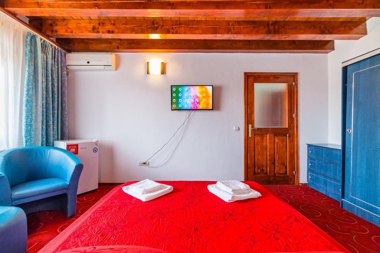 Casa Luca Vama Veche