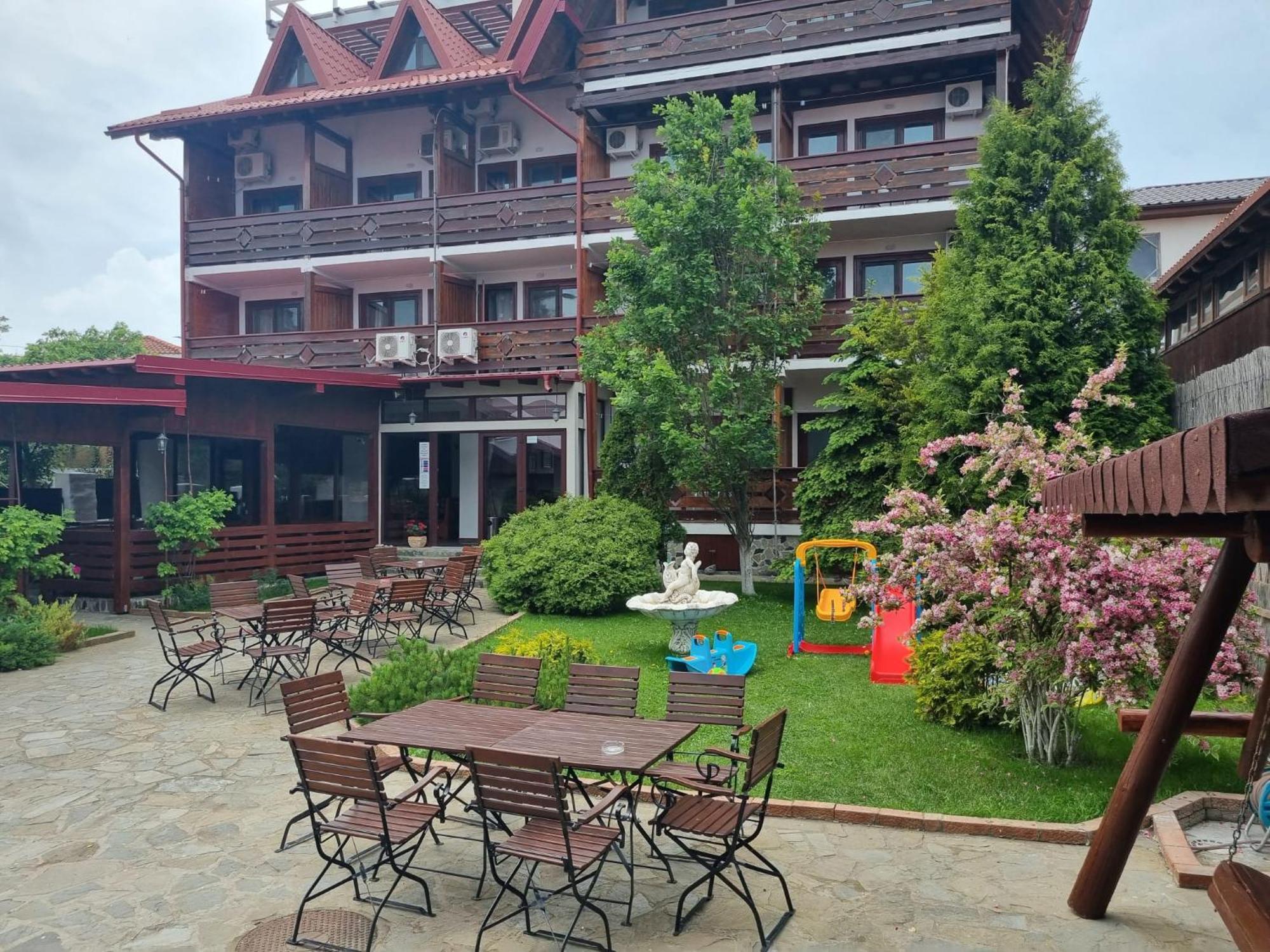 Casa Luca Vama Veche